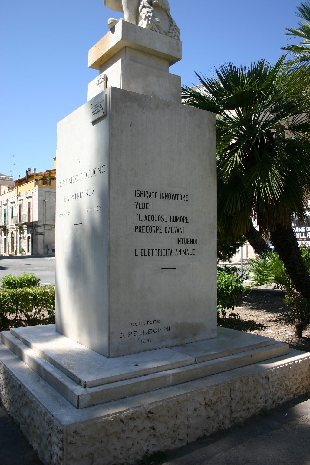 Domenico%20Cotugno%27s%20monument%2C%20Ruvo%20di%20Puglia%2C%20Italy%20-%2005.JPG